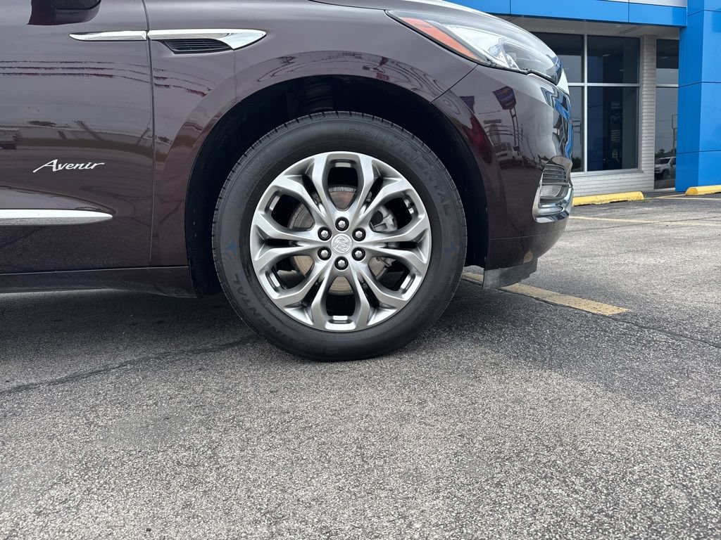 Used 2021 Buick Enclave Avenir w/ Avenir Technology Package AWD/4WD image 3