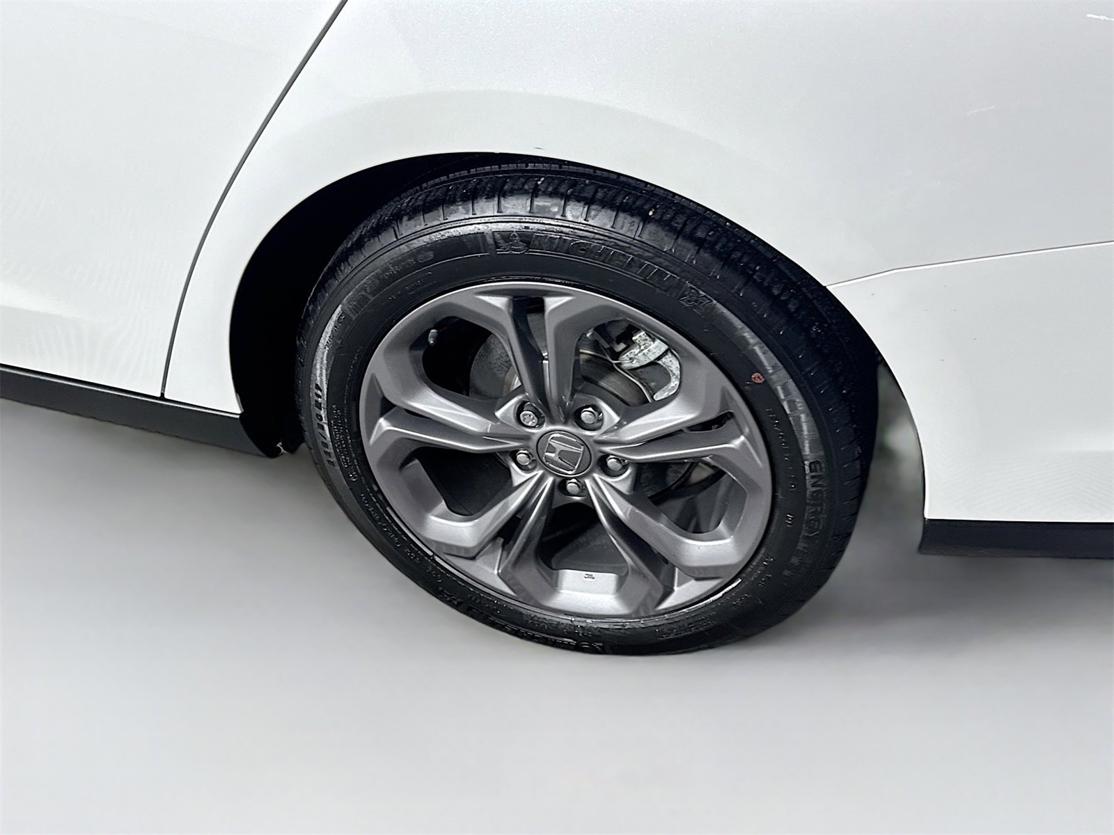 Used 2024 Honda Accord EX image 24