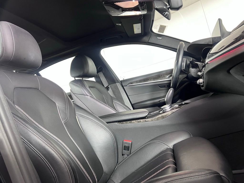 Used 2017 BMW 540i xDrive AWD/4WD image 19