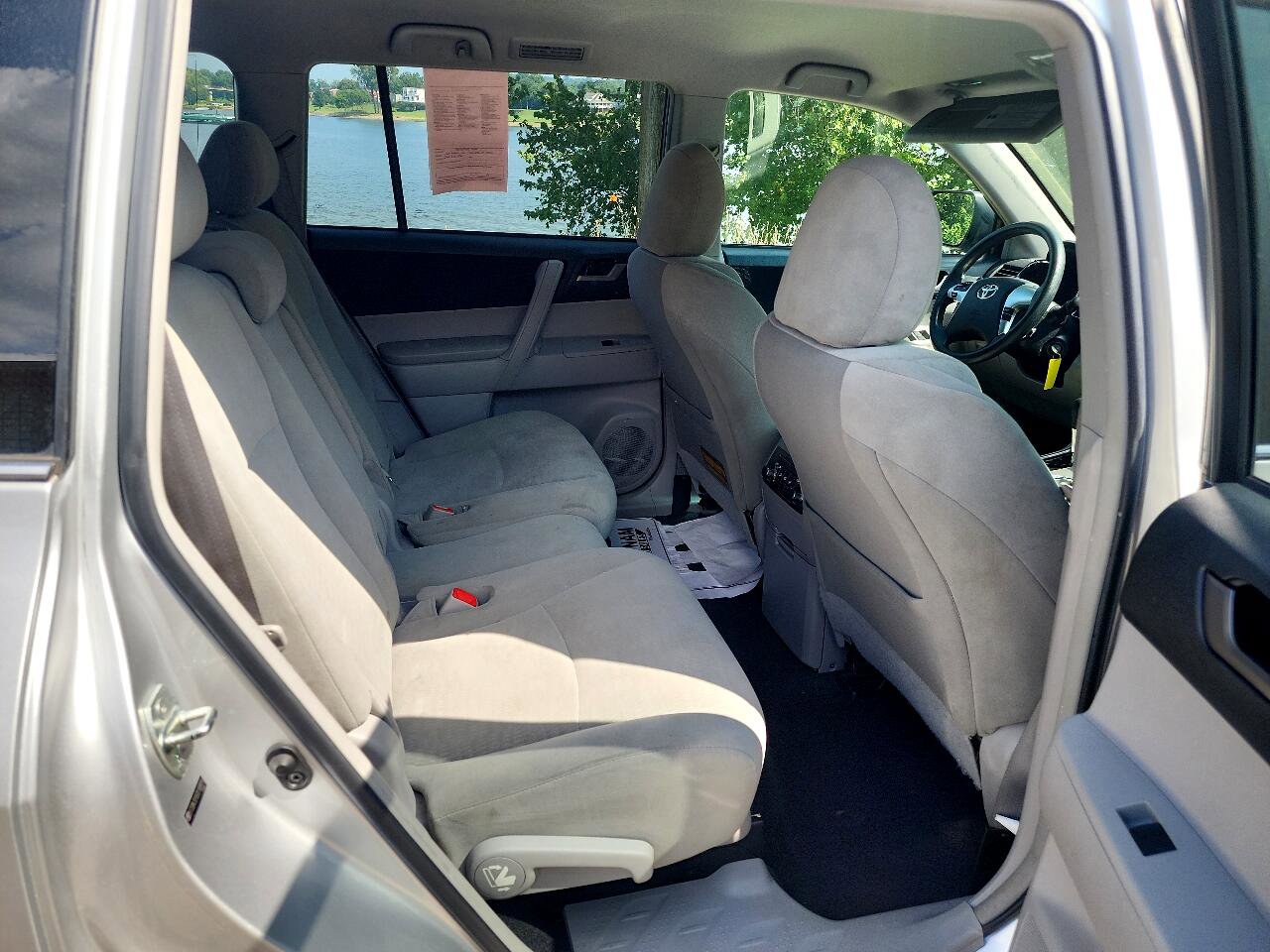 Used 2013 Toyota Highlander 4WD image 12