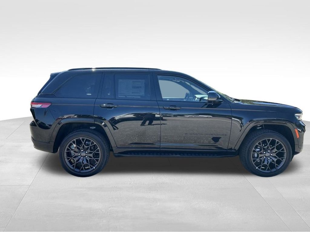 New 2025 Jeep Grand Cherokee Summit image 7