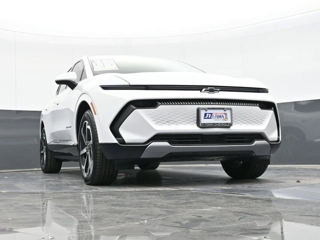 New 2025 Chevrolet Equinox EV LT image 51