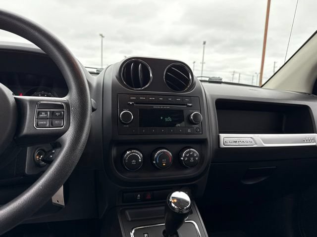 Used 2014 Jeep Compass Sport w/ Power Value Group FWD image 15