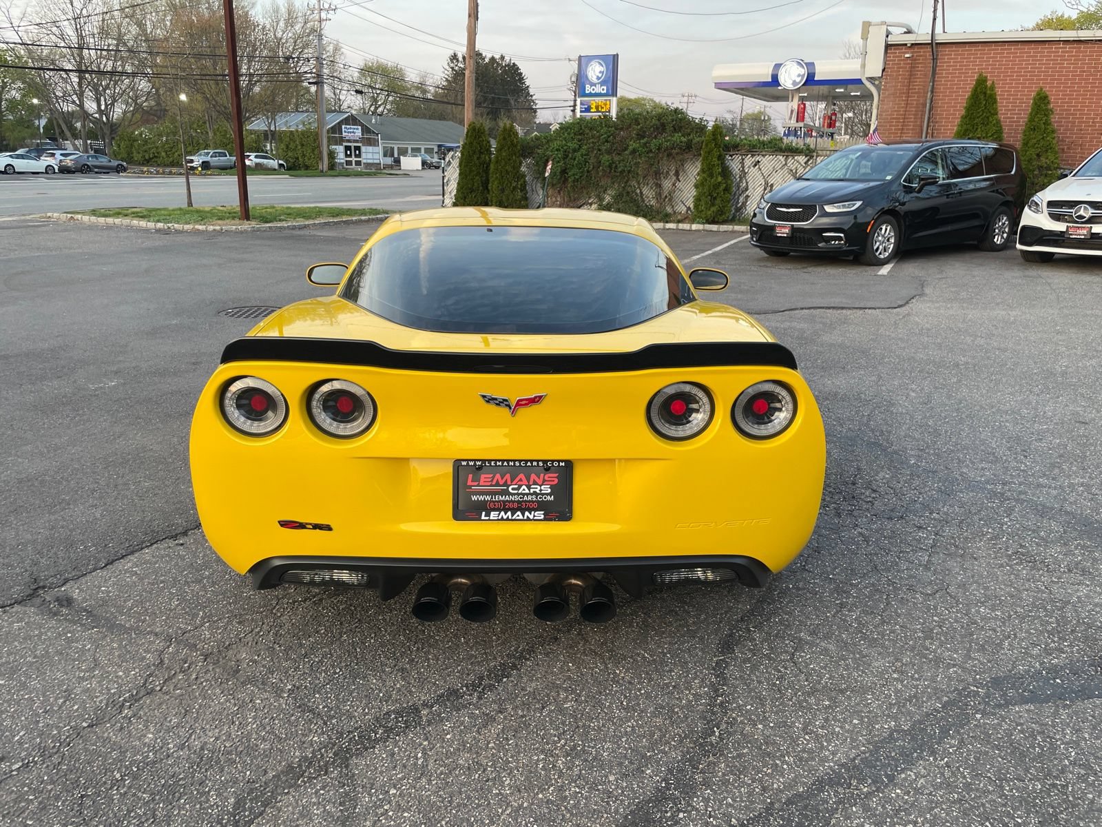 Used 2006 Chevrolet Corvette Z06 w/ Preferred Equipment Group RWD image 4