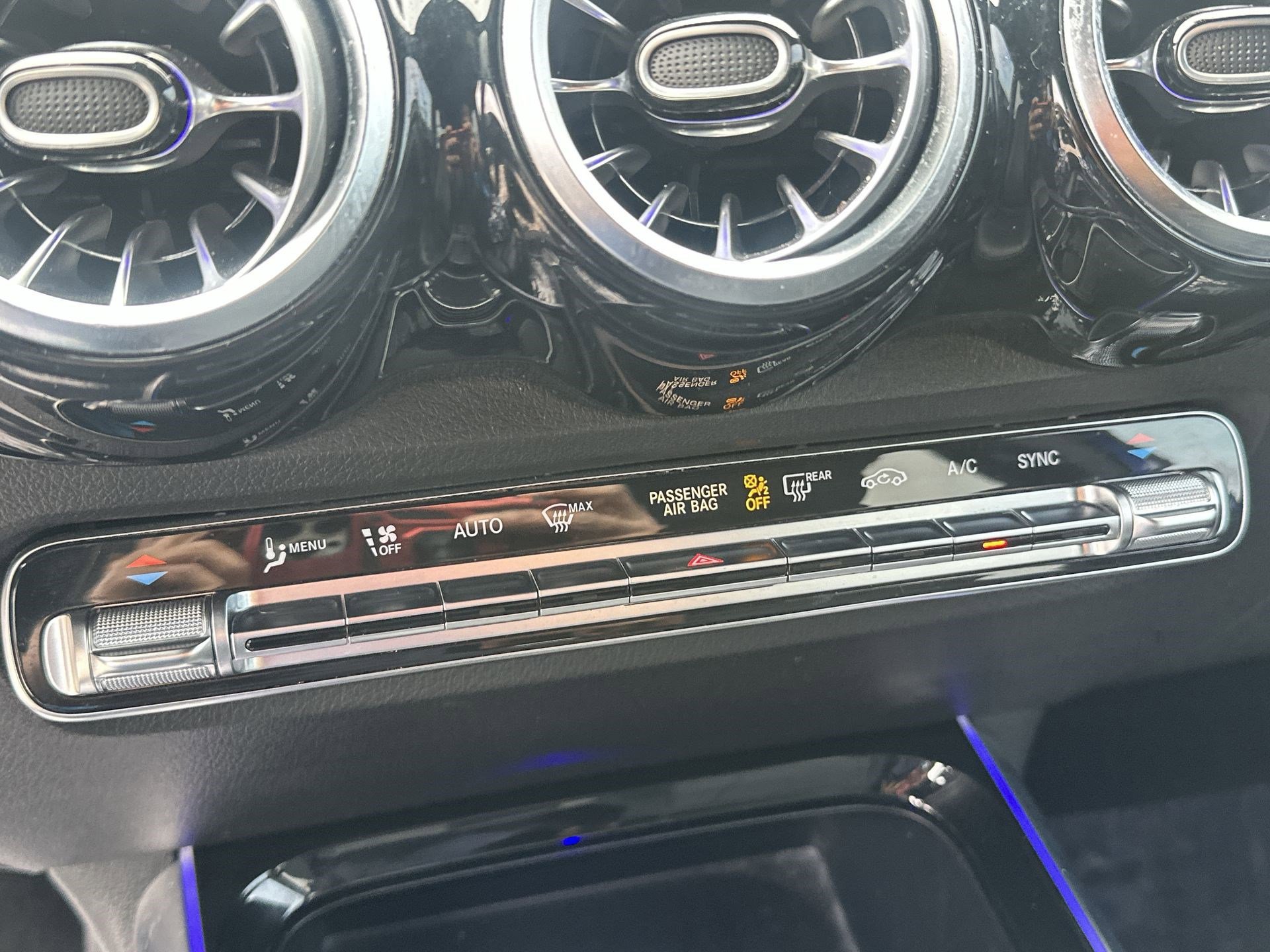 Used 2022 Mercedes-Benz GLB 250 image 17