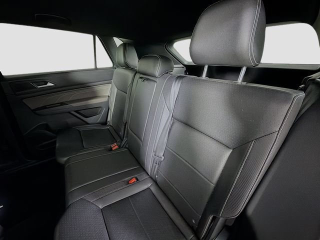 Used 2023 Volkswagen Atlas Cross Sport SE FWD image 21