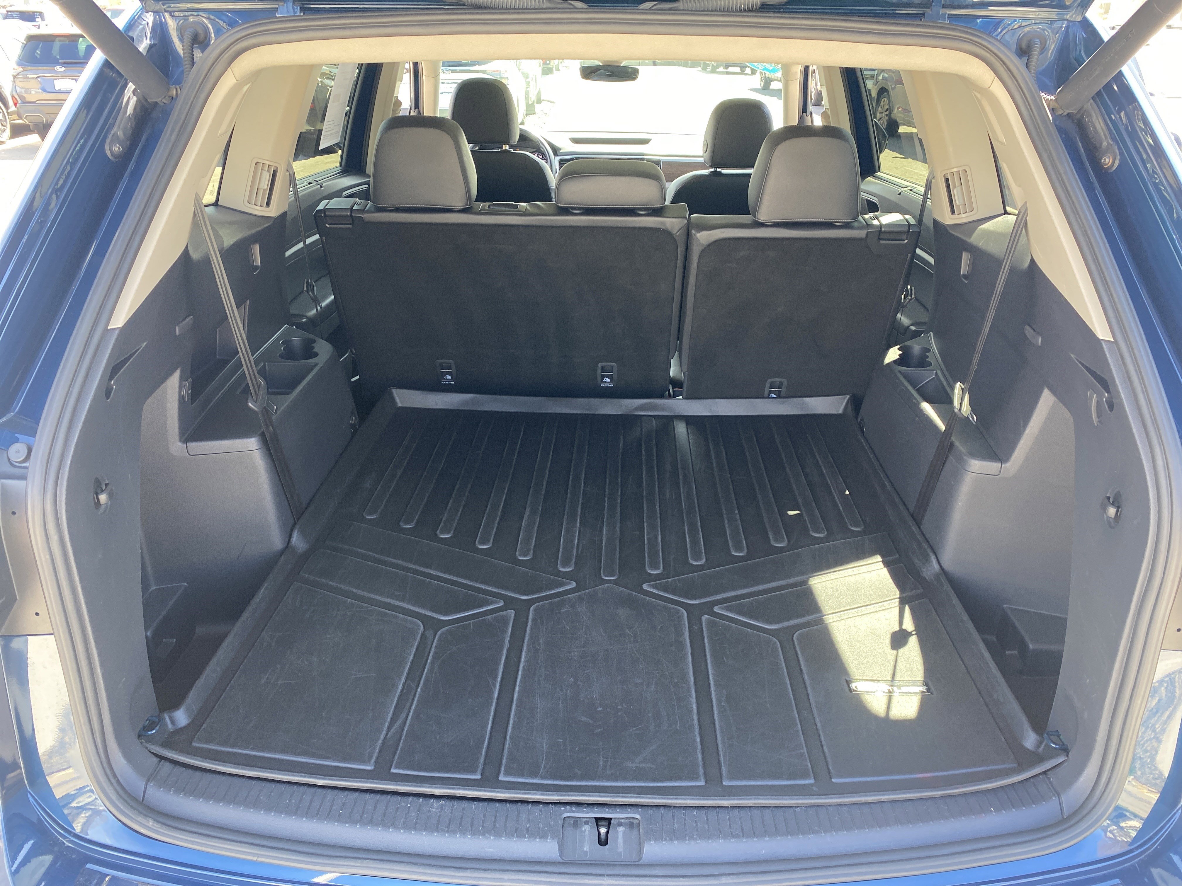 Used 2018 Volkswagen Atlas SEL Premium image 7