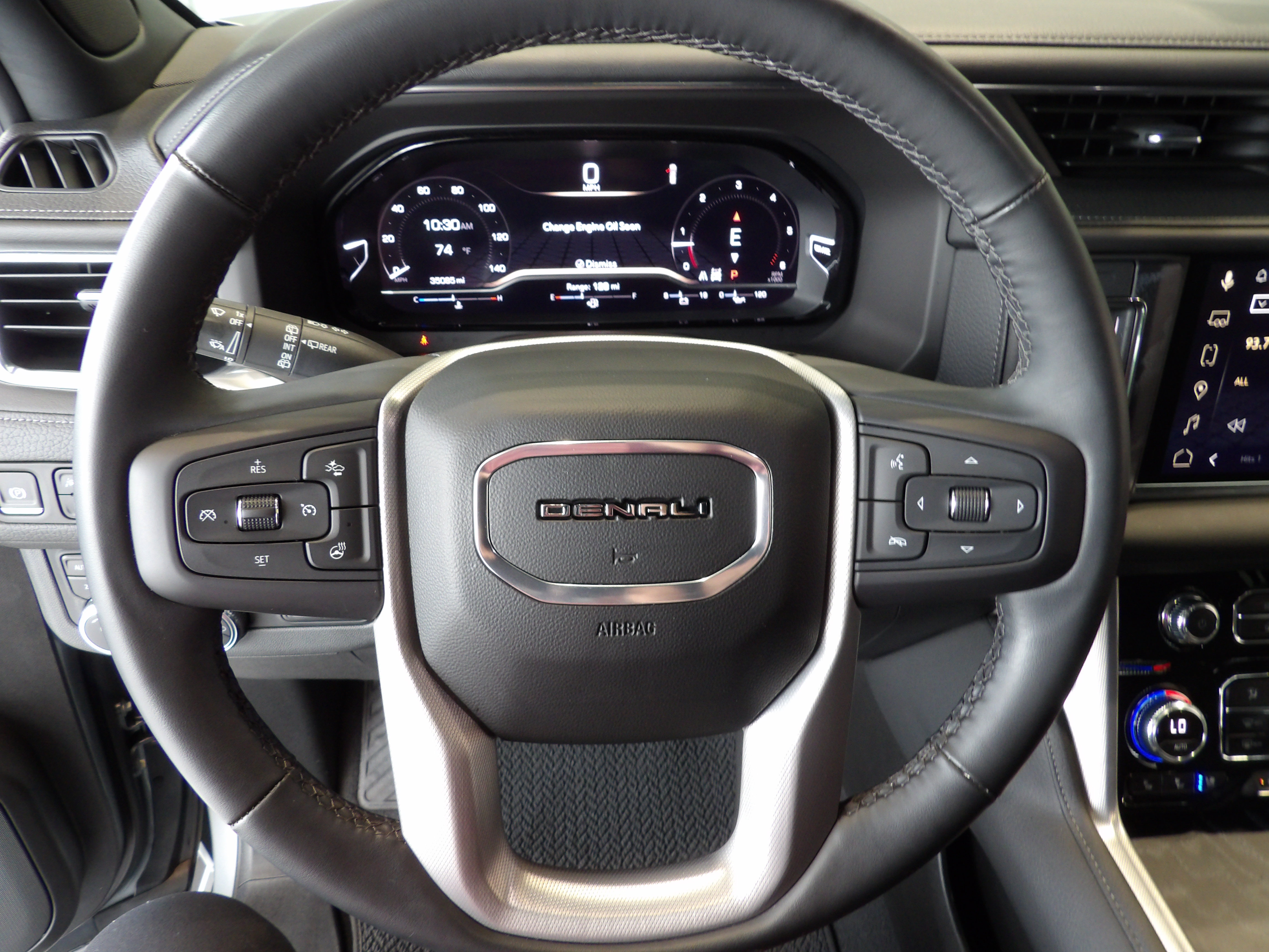 Used 2023 GMC Yukon XL Denali w/ Max Trailering Package AWD/4WD image 12