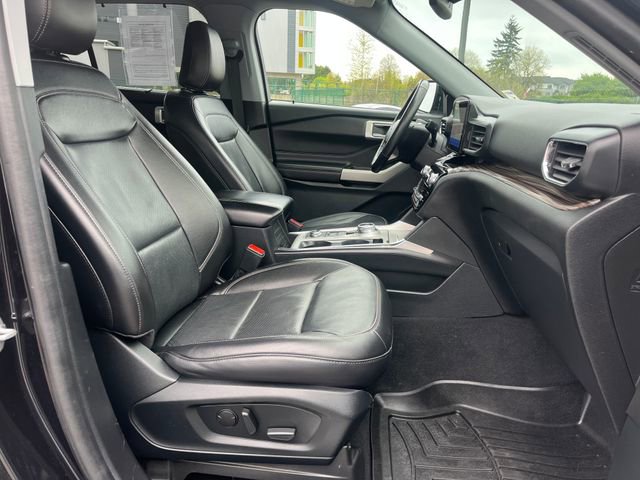 Used 2022 Ford Explorer Limited w/ Equipment Group 301A AWD/4WD image 9