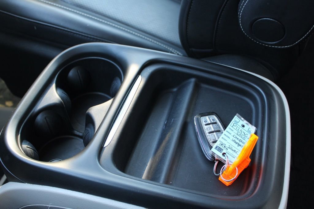 Used 2020 Chrysler Voyager Lxi image 44