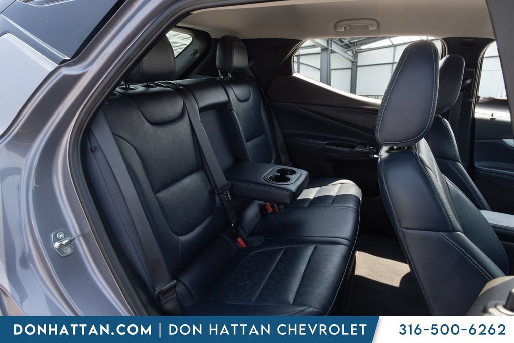 Used 2023 Chevrolet Bolt EUV Premier FWD image 19