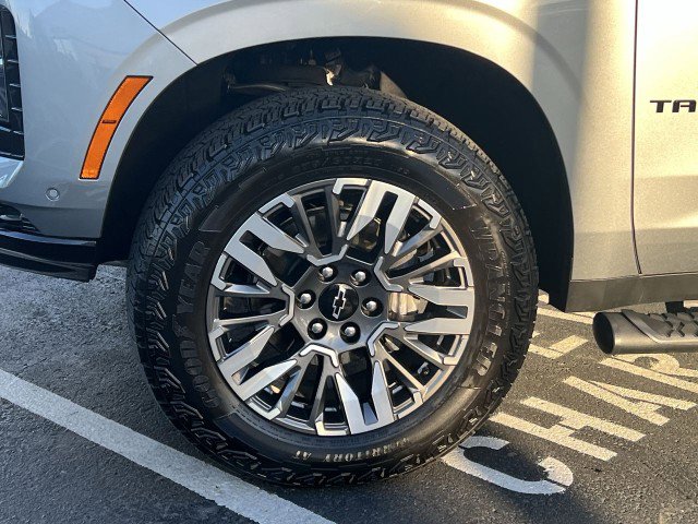 Used 2025 Chevrolet Tahoe Z71 w/ Comfort Package image 34