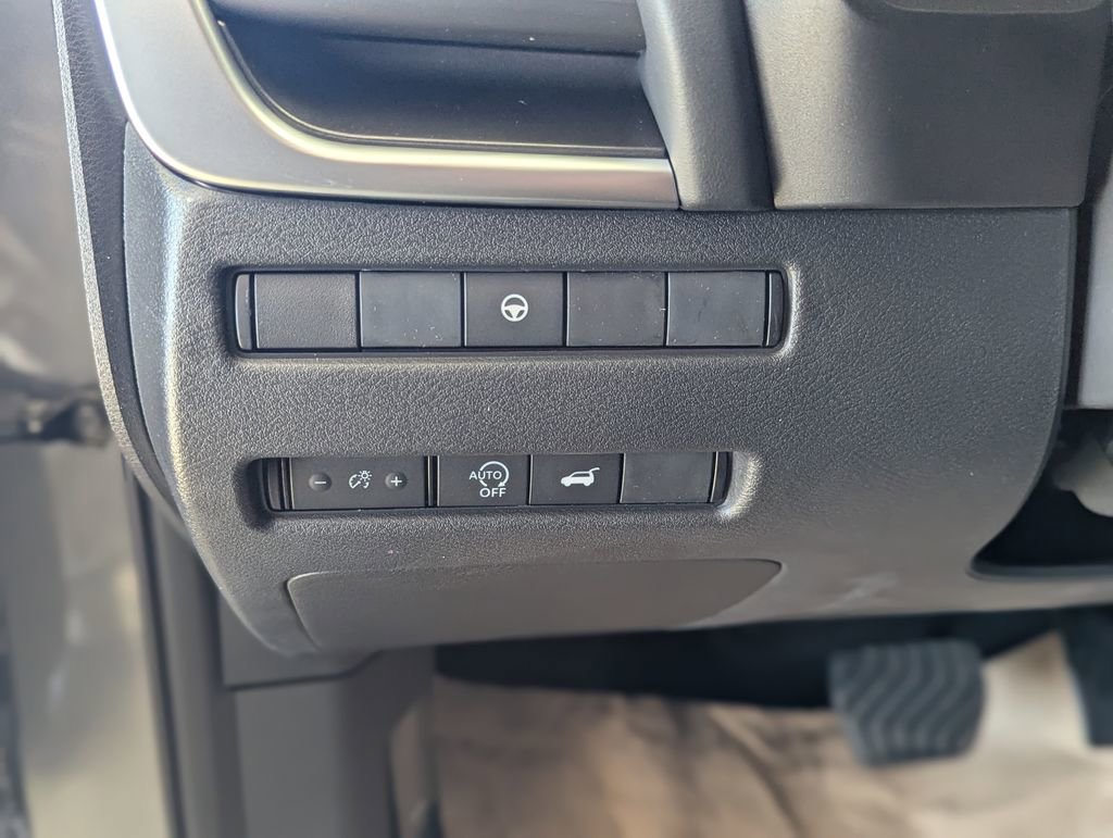 New 2026 Nissan Rogue SV image 21