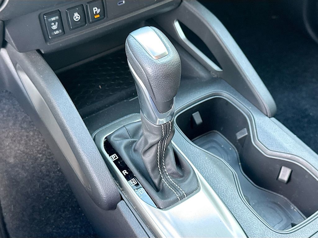 Used 2025 Nissan Frontier SV w/ SV Convenience Package image 16