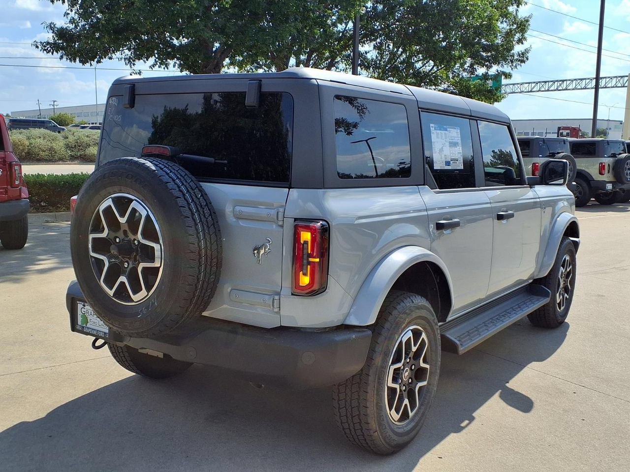 New 2026 Ford Bronco Outer Banks AWD/4WD image 4