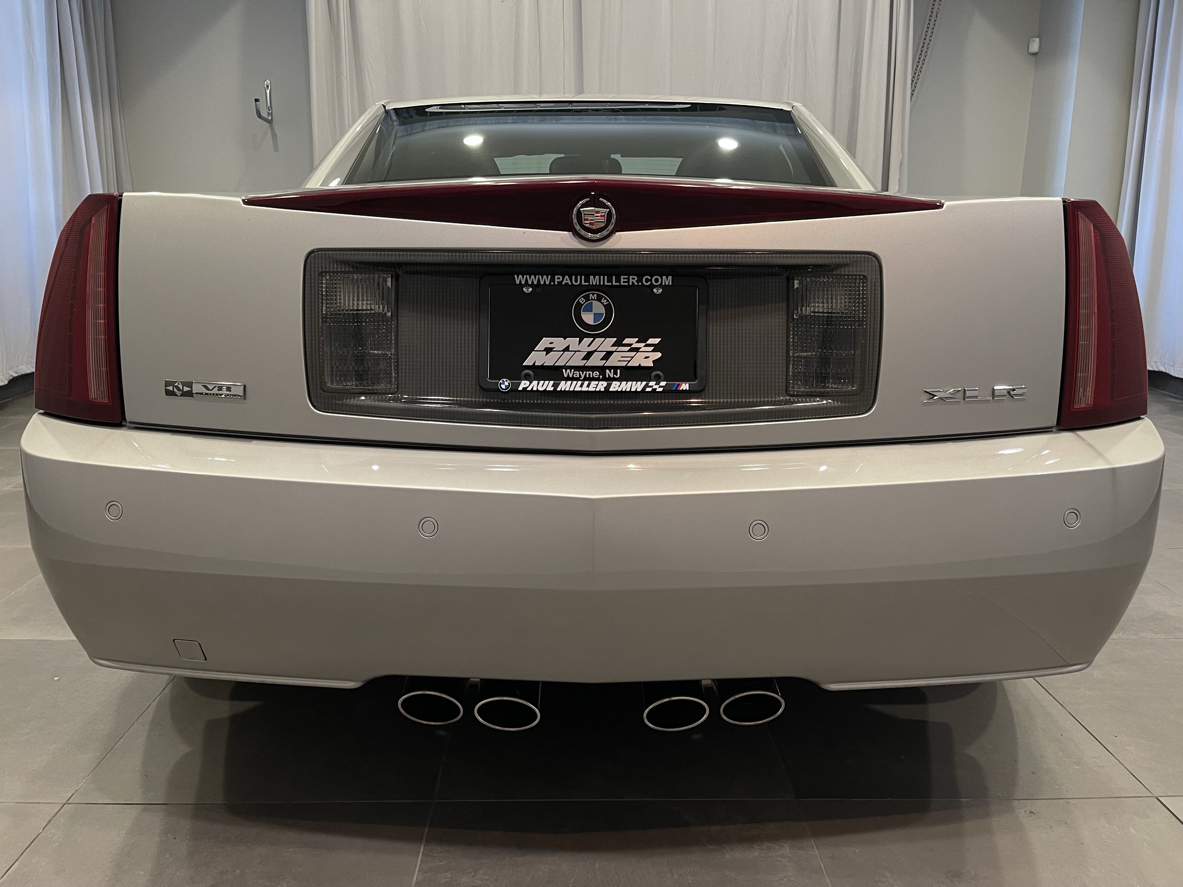 Used 2006 Cadillac XLR RWD image 5