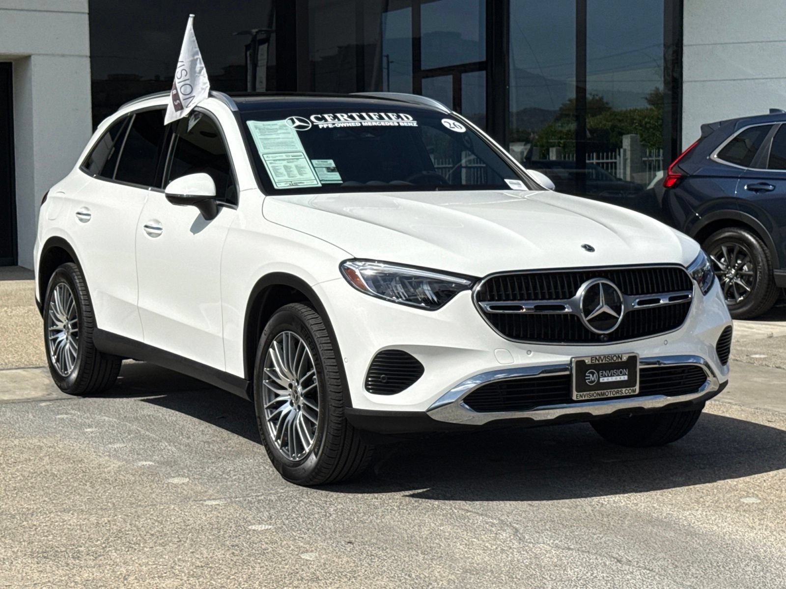 Used 2026 Mercedes-Benz GLC 300 image 8