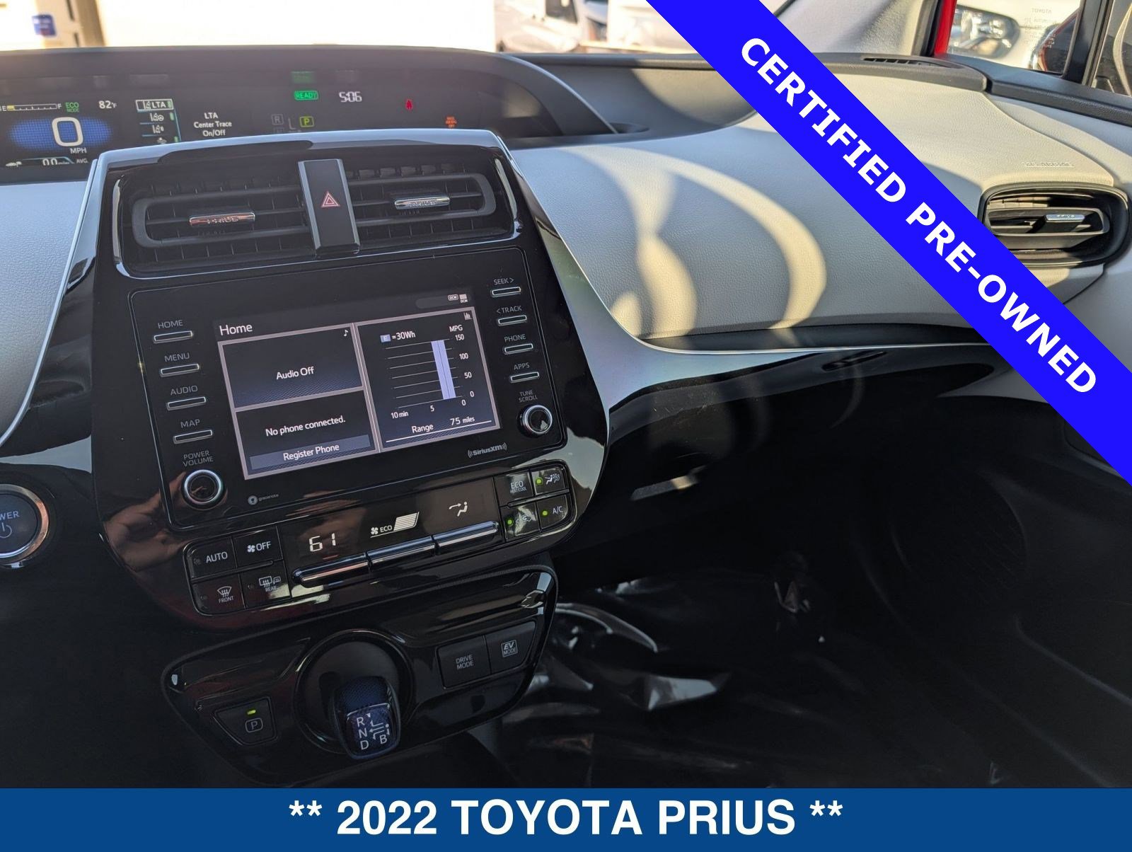 Used 2022 Toyota Prius LE image 27