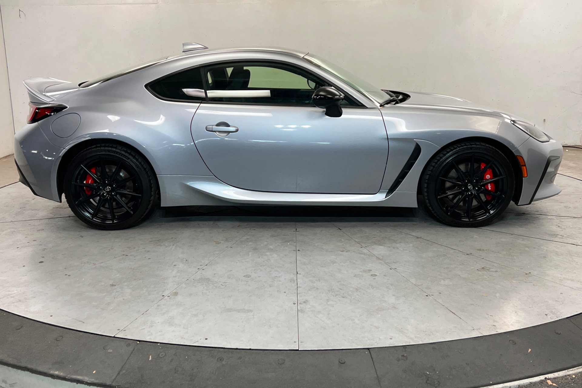 Certified 2025 Toyota GR86 Premium w/ Performance Package image 7