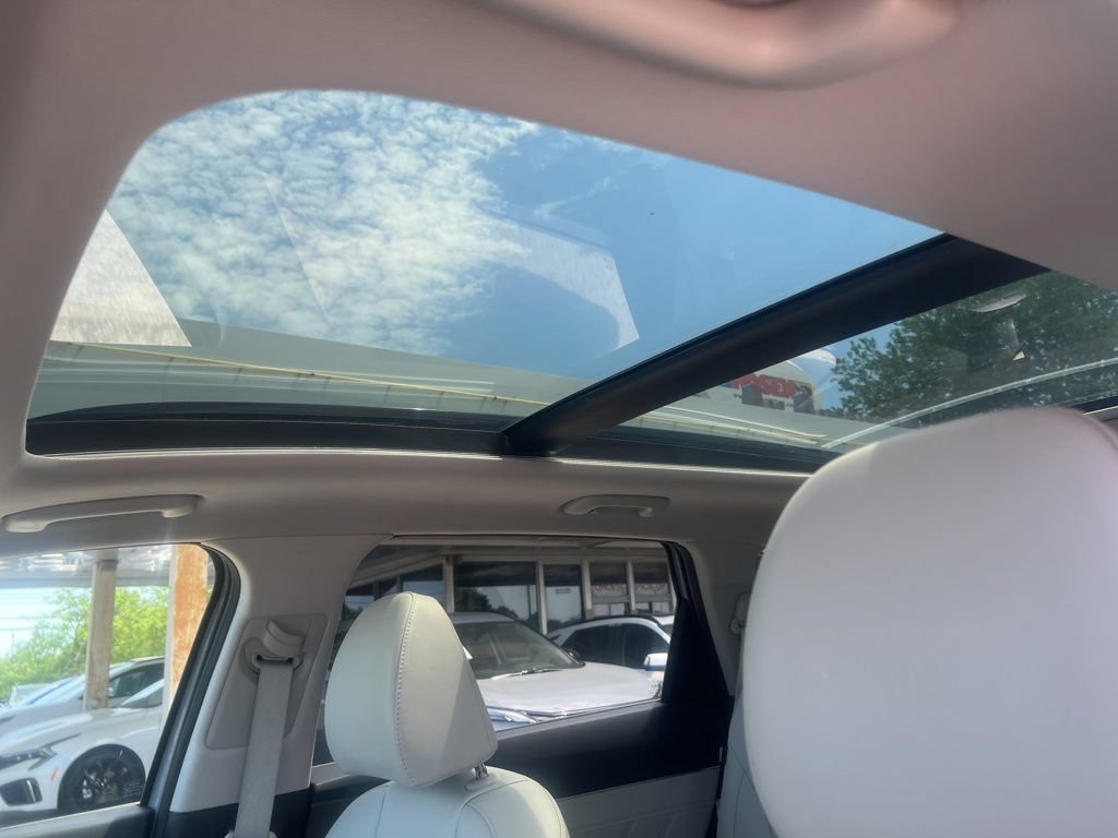 Certified 2025 Kia Sorento SX AWD/4WD image 8
