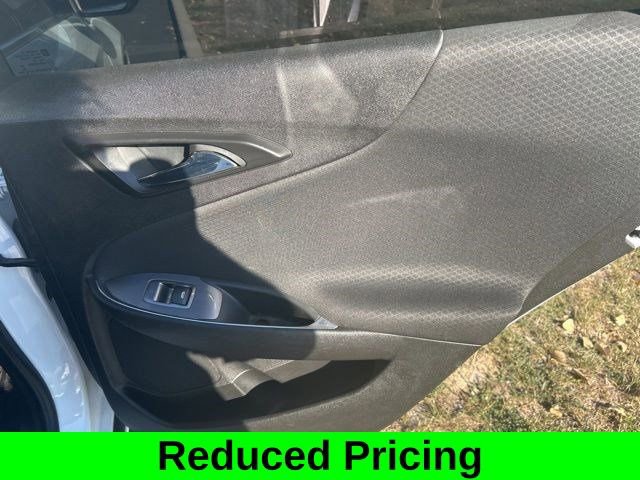 Used 2018 Chevrolet Malibu LT image 37