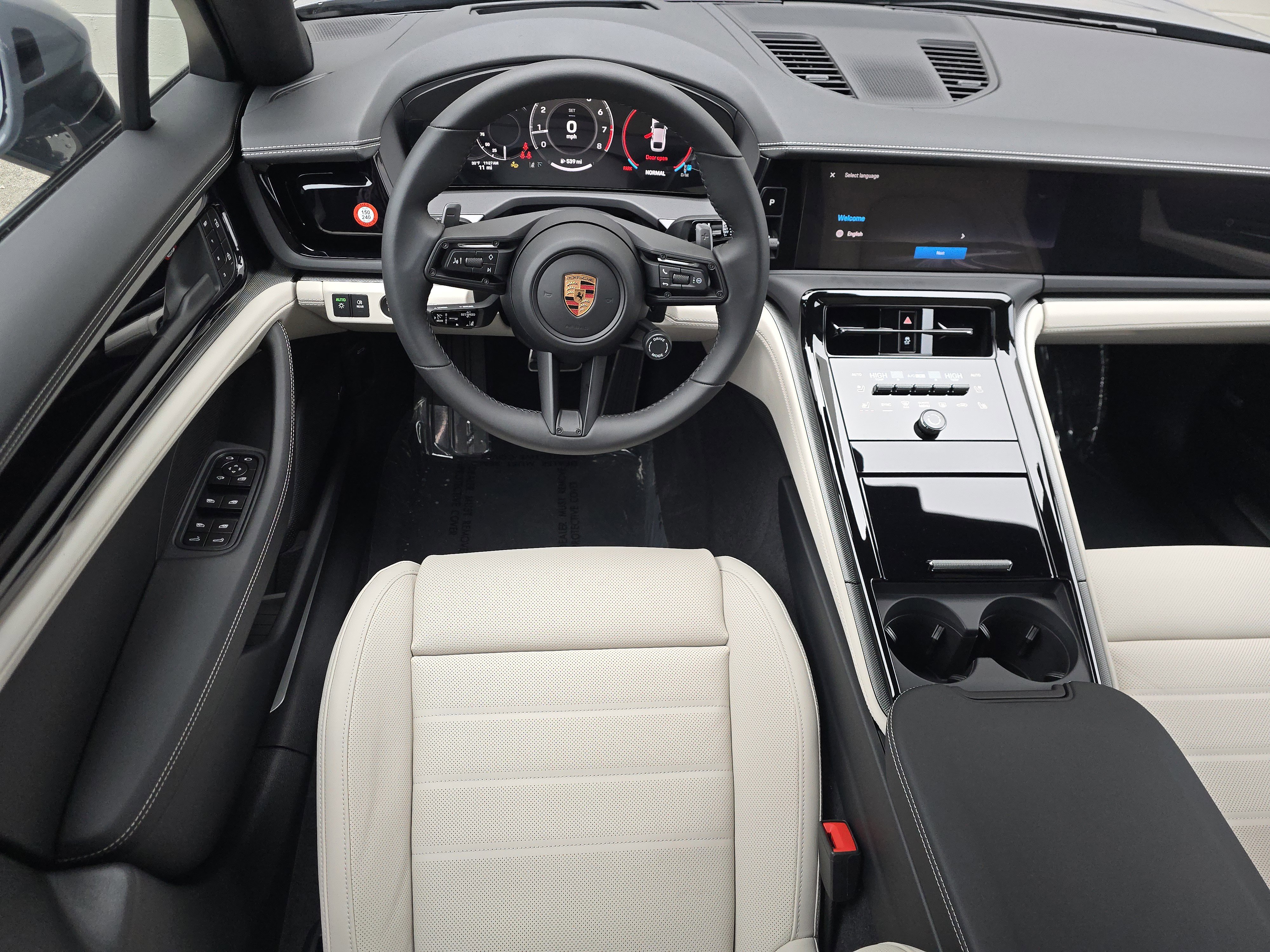 New 2026 Porsche Panamera 4 image 17