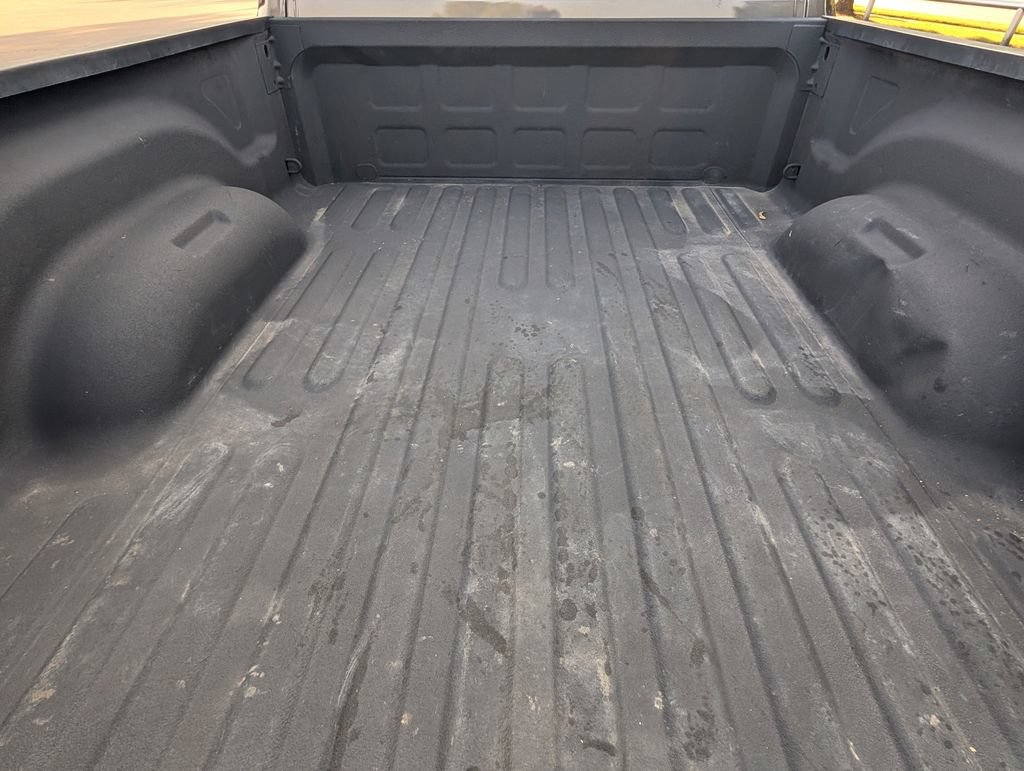Used 2017 RAM 3500 Tradesman w/ Chrome Appearance Group AWD/4WD image 19
