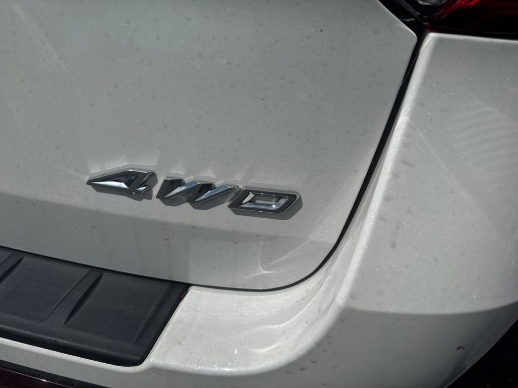 Used 2023 Ford Explorer XLT AWD/4WD image 7