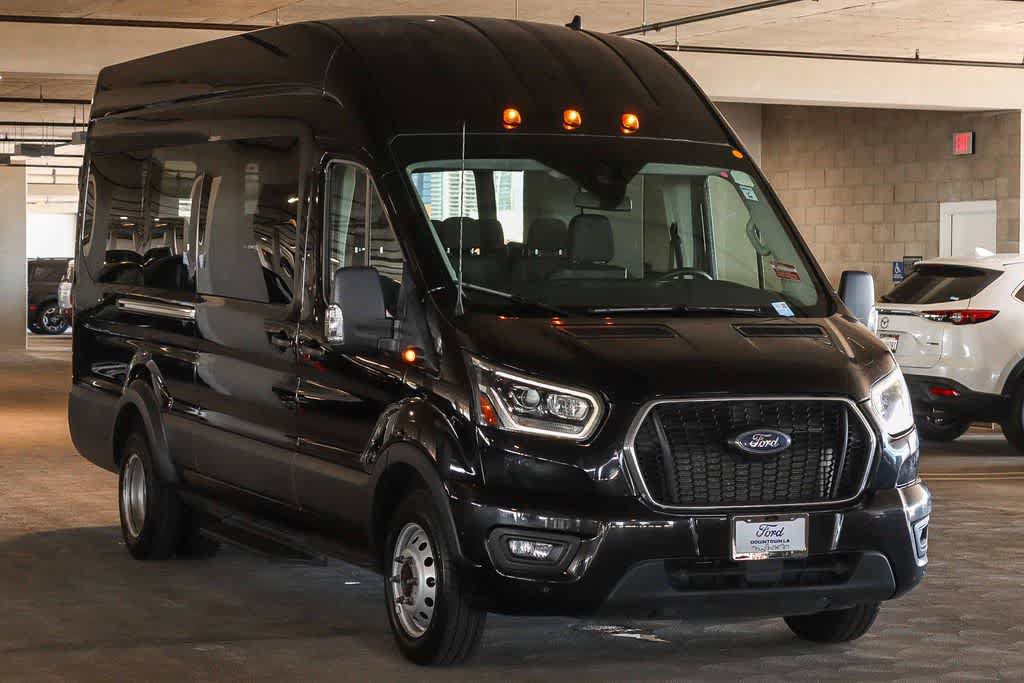 Used 2023 Ford Transit 350 XLT RWD image 3