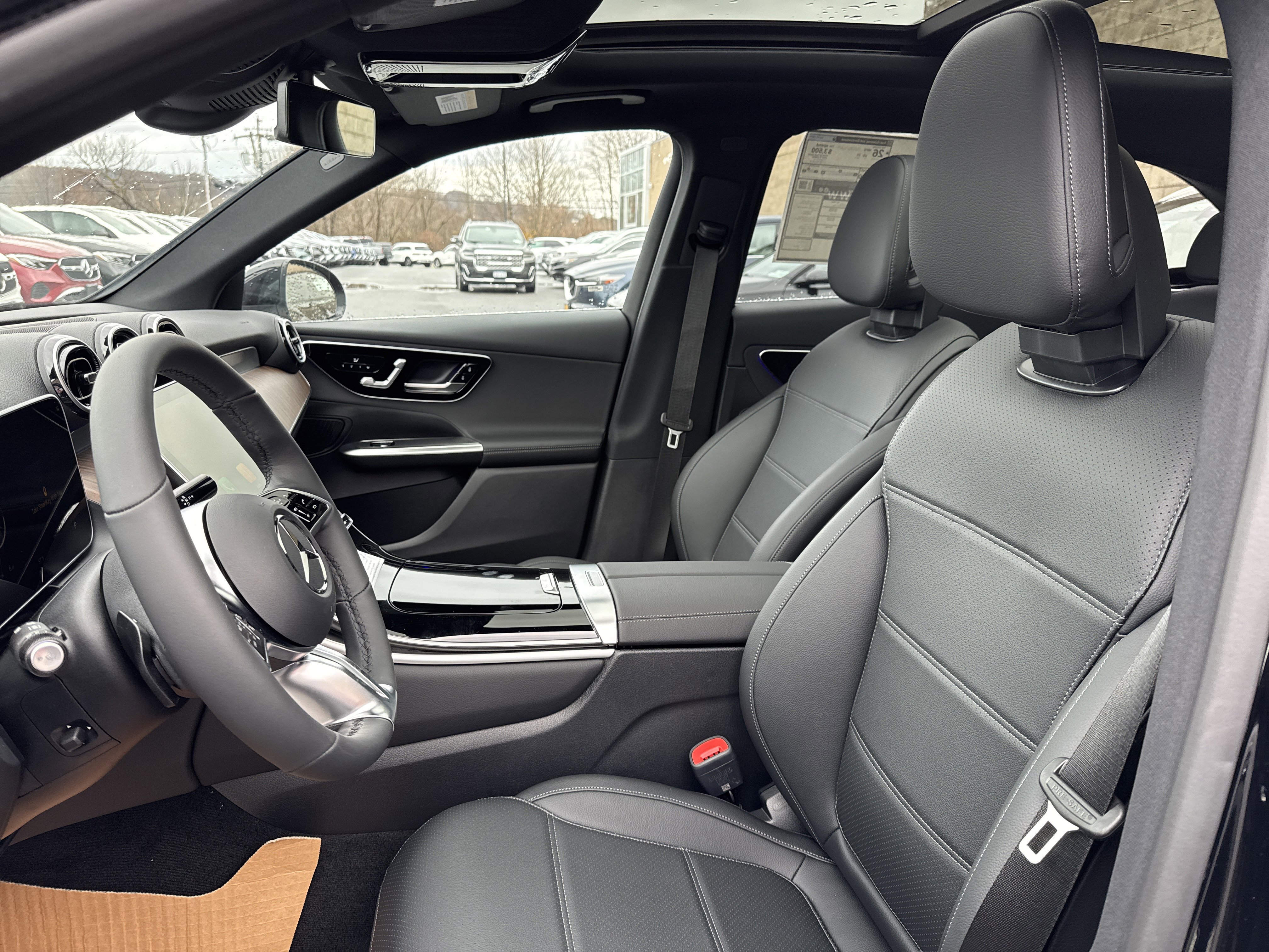 Used 2026 Mercedes-Benz GLC 300 4MATIC image 10