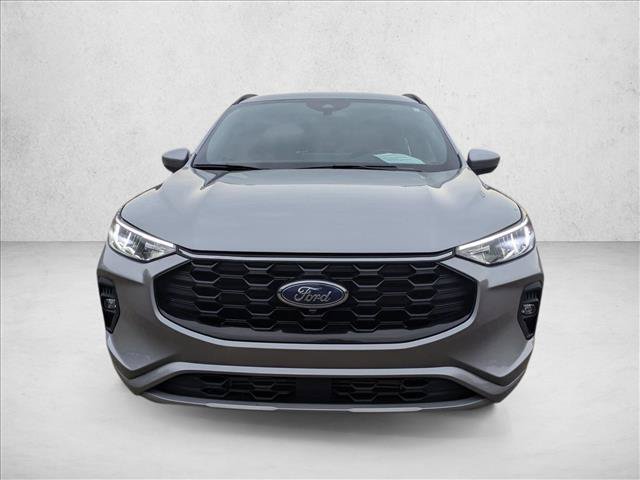 Used 2023 Ford Escape ST-Line Select AWD/4WD image 2