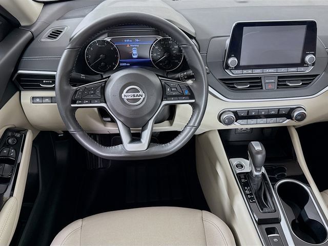 Certified 2022 Nissan Altima 2.5 SV w/ SV Premium Package image 23