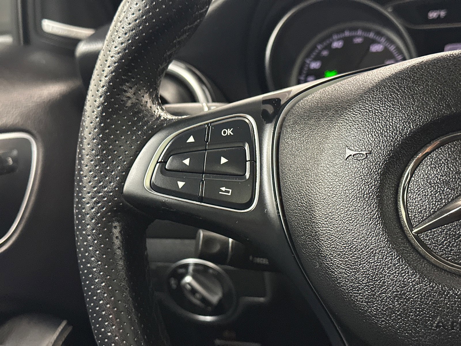 Used 2020 Mercedes-Benz GLA 250 4MATIC image 21