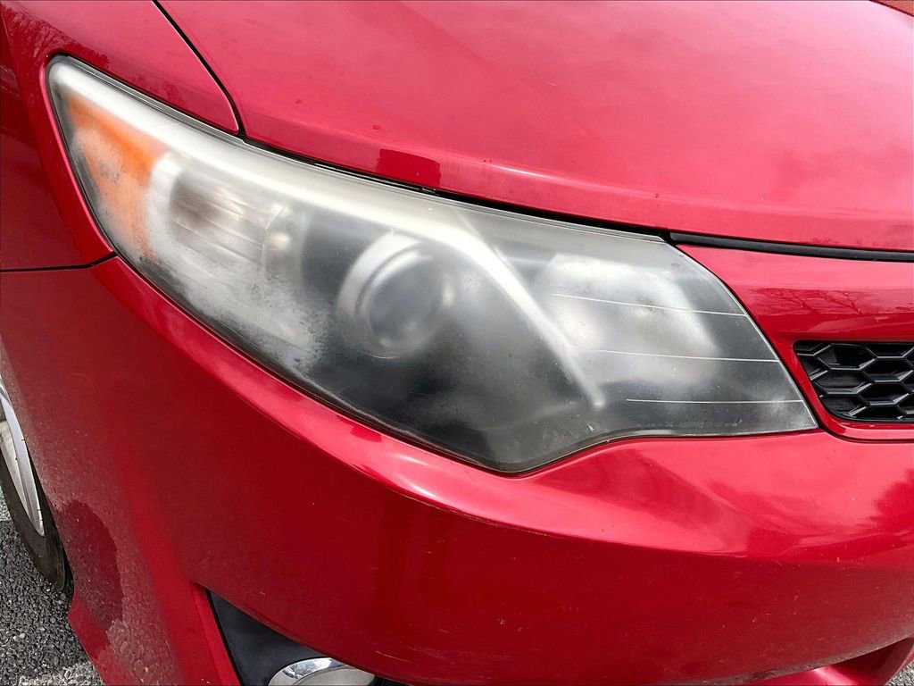 Used 2014 Toyota Camry SE FWD image 27