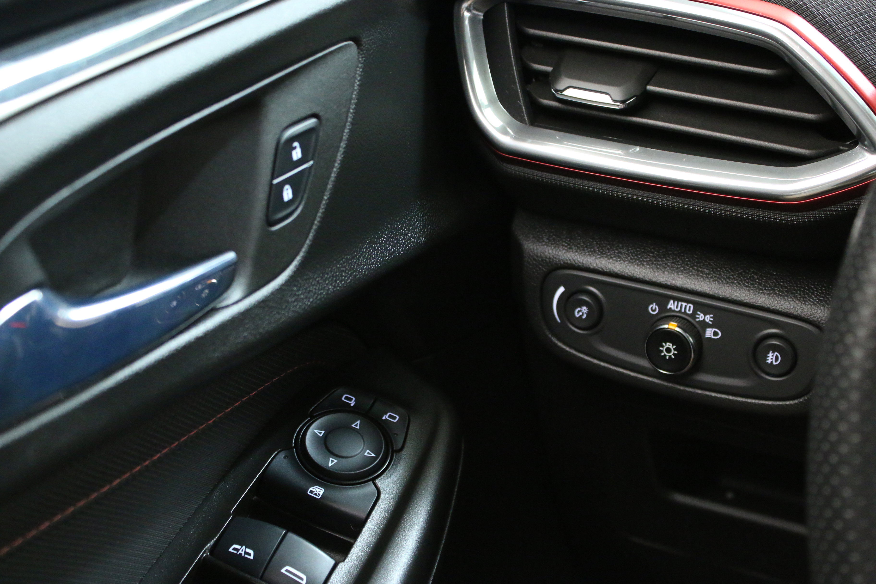 Used 2023 Chevrolet TrailBlazer RS image 20