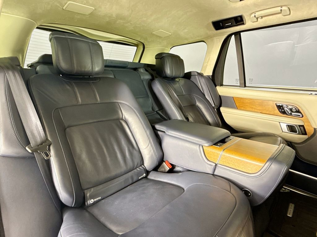 Used 2020 Land Rover Range Rover Long Wheelbase Autobiography image 15