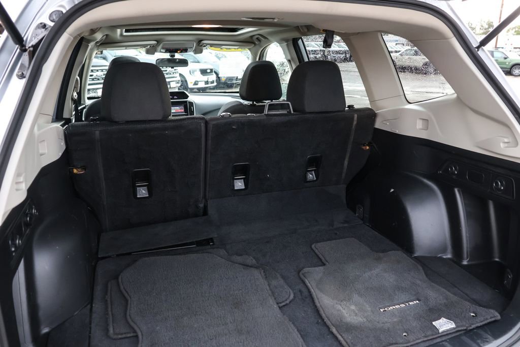 Used 2021 Subaru Forester Premium image 30