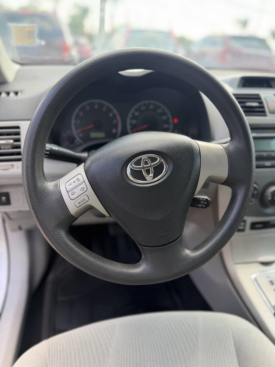 Used 2012 Toyota Corolla LE FWD image 16