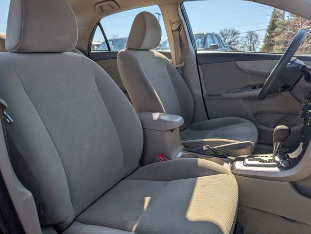 Used 2010 Toyota Corolla image 21