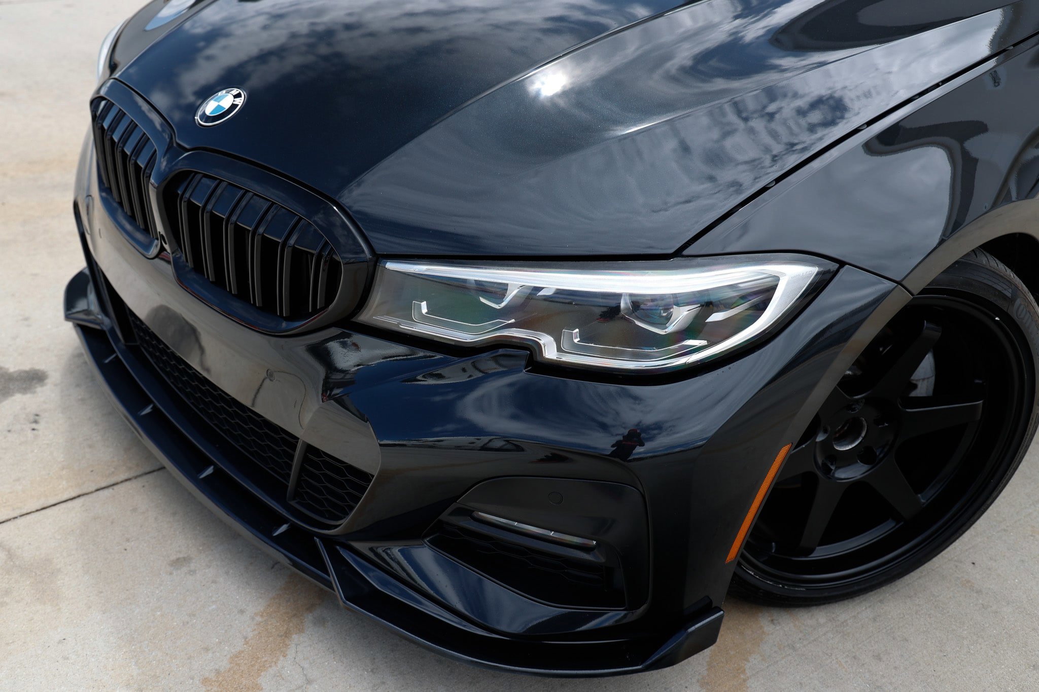 Used 2020 BMW 330i Sedan w/ M Sport Package RWD image 29