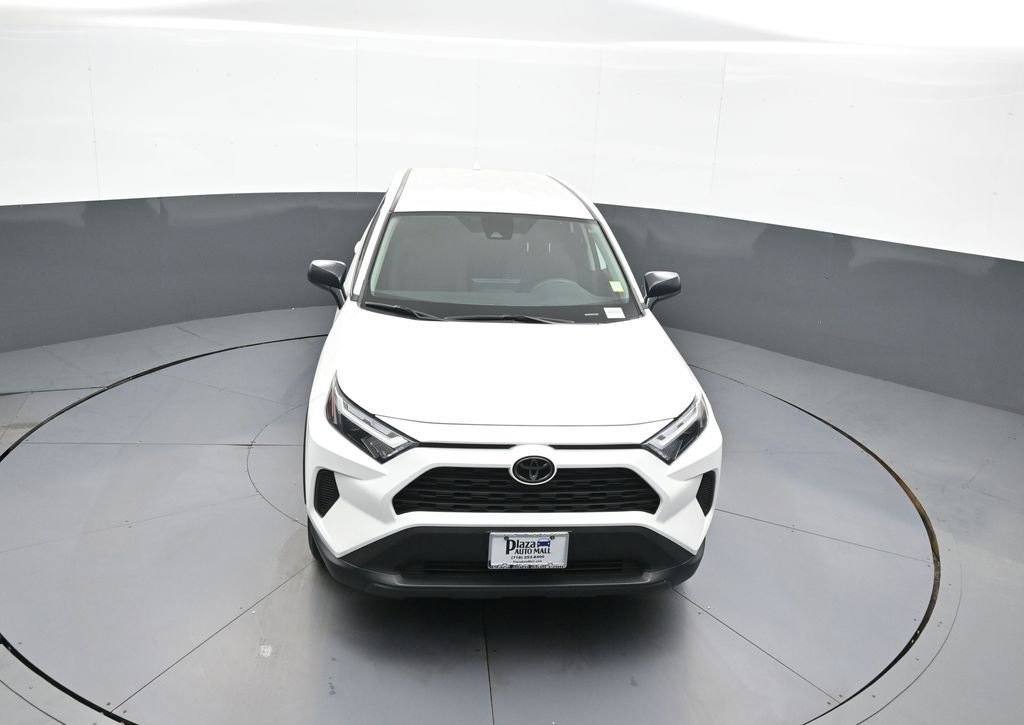 Certified 2024 Toyota RAV4 LE AWD/4WD image 34