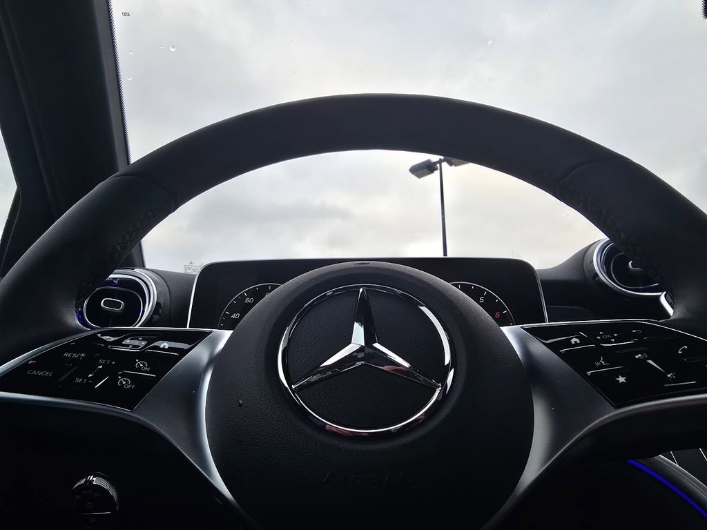 New 2026 Mercedes-Benz GLC 300 GLC 300 image 28