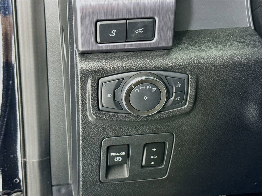Used 2020 Ford Expedition Max Platinum image 14