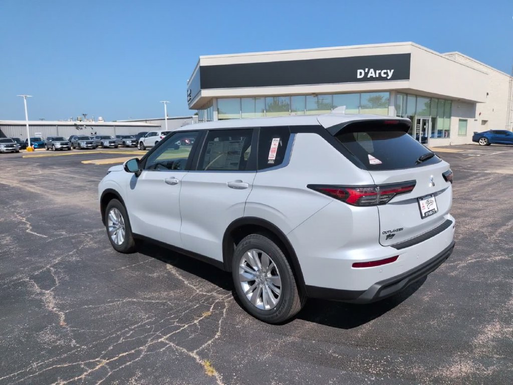 New 2026 Mitsubishi Outlander ES AWD/4WD image 11
