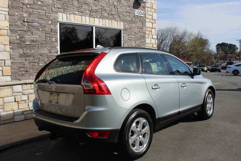 Used 2013 Volvo XC60 3.2 Premier image 4