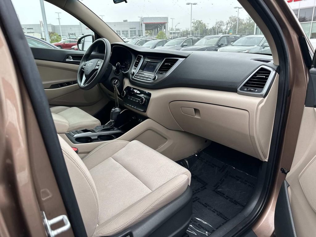 Used 2016 Hyundai Tucson SE image 30