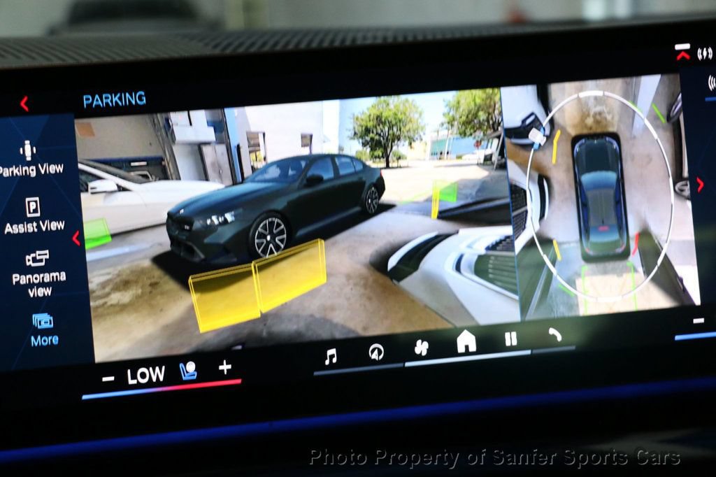 Used 2025 BMW M5 AWD/4WD image 47