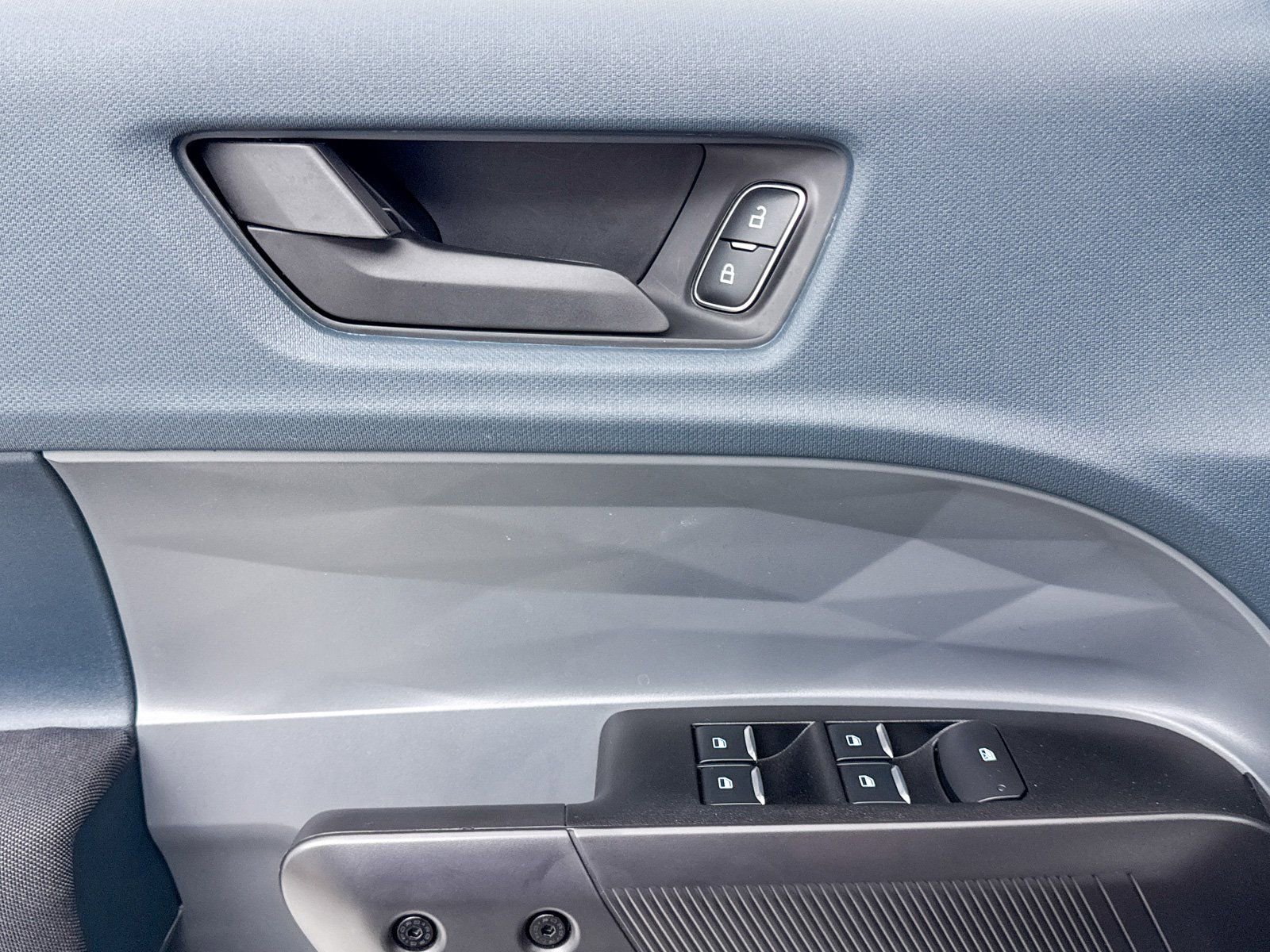 Used 2025 Ford Maverick XL w/ Equipment Group 102A image 26