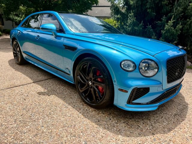 Used 2025 Bentley Flying Spur Plug-In Hybrid AWD/4WD image 2