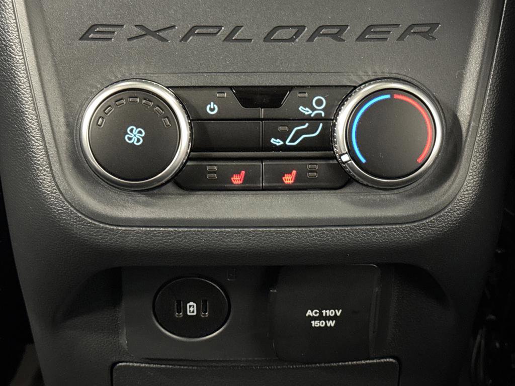 Used 2025 Ford Explorer ST-Line w/ Premium Package image 36